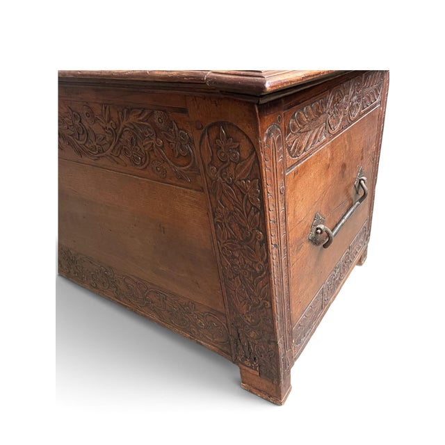 Wood Antiquen Italian Cassone in Cypress Wood, 1550s For Sale - Image 7 of 8