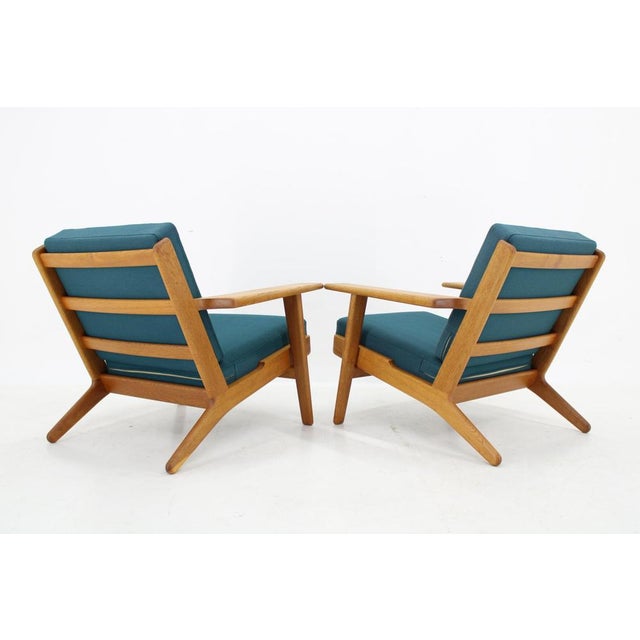 Blue Set of GE 290 Armchairs in Oak attributed to Hans J. Wegner for Getama, Denmark, 1960s For Sale - Image 8 of 18