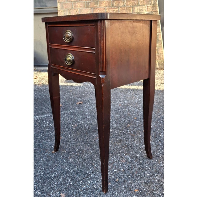 Federal Style Stained Mahogany Two-Drawer Side Table Nightstand, Circa 1940s For Sale - Image 10 of 12