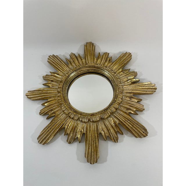 Mid-Century Modern Vintage 16" Gilded Sunburst Wall Mirror With Light Cream Wash For Sale - Image 3 of 15