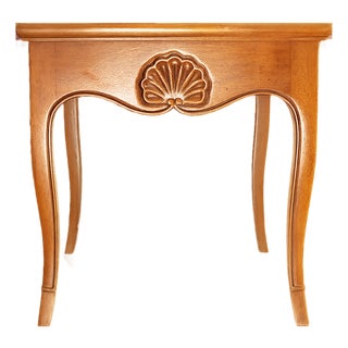 Vintage French Louis XV Style Shell-Motif Carved Wood Accent Table For Sale