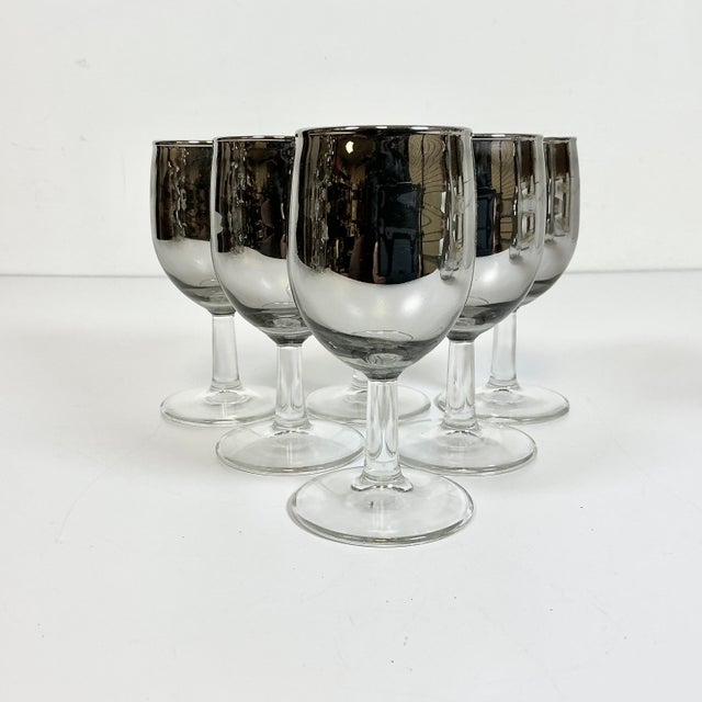 Mid-Century Hollywood Regency Dorothy Thorpe Attrib. Silver Ombré Wine and Carafe Set - 7 Pieces For Sale - Image 10 of 11