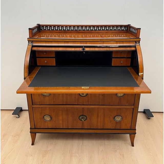 Biedermeier Roll-Top Desk in Cherry Veneer and Brass, 1820 For Sale - Image 9 of 18