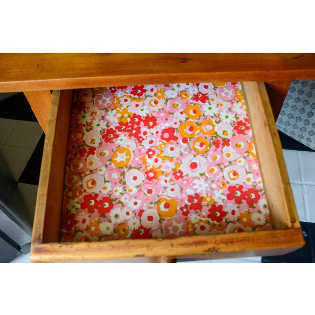 Antique American Sheraton Maple One Drawer Stand C. Mid 19th Century For Sale In Washington DC - Image 6 of 13