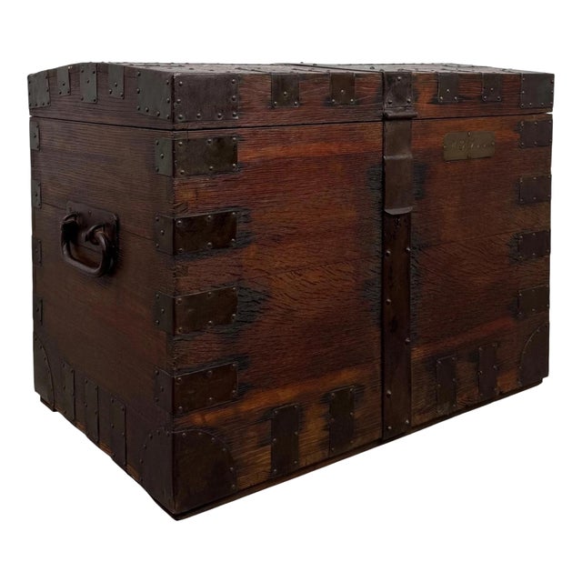 Antique 19th Century English Victorian Iron-Bound Oak Silver Chest For Sale