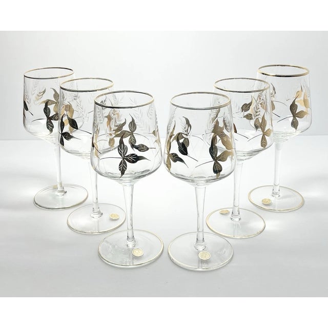 1960s Vintage Mid-century 6 Gold Leaf & Etched Wheat Wine Glasses 6 3/4” 8oz Good vintage condition. No chips, cracks, or...