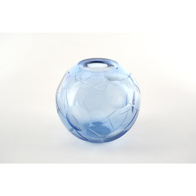 Art Deco Vase by Vicke Lindstrand for Orrefors, 1930, in Very Good conditions. Designed 1920 to 1949 I have official proof...