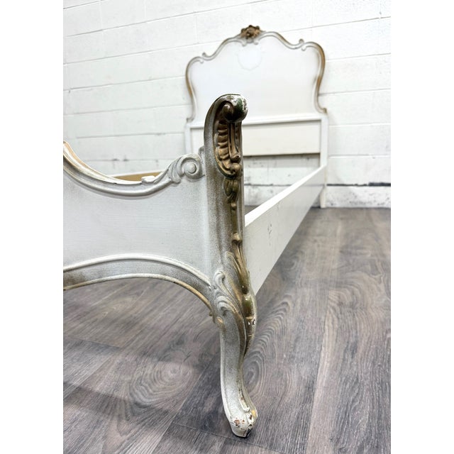 Vintage Twin Size Winnebago Manufacturing Co French Provincial Rococo Style Bed For Sale - Image 12 of 14