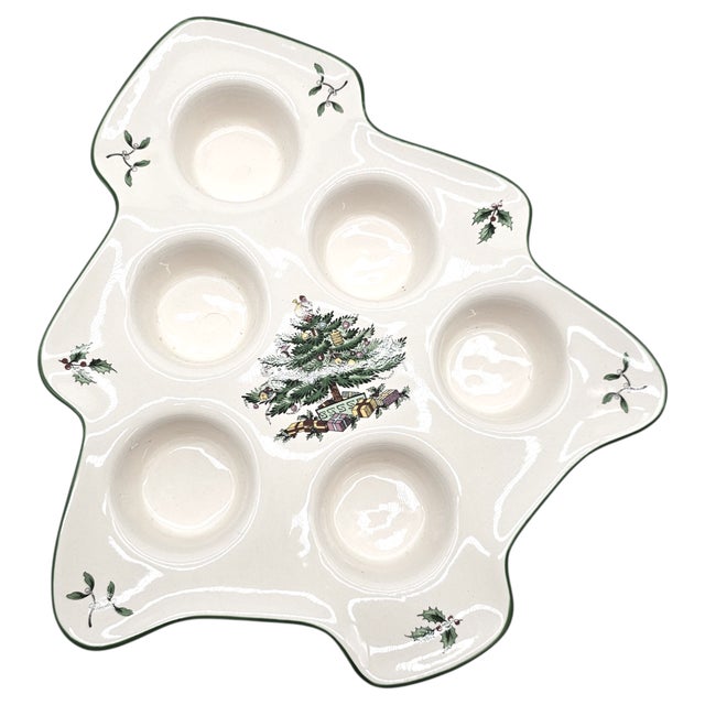 White Spode “Christmas Tree” Three-Piece Hostess Collection With Two-Tier Server and Tea Light Holder For Sale - Image 8 of 14