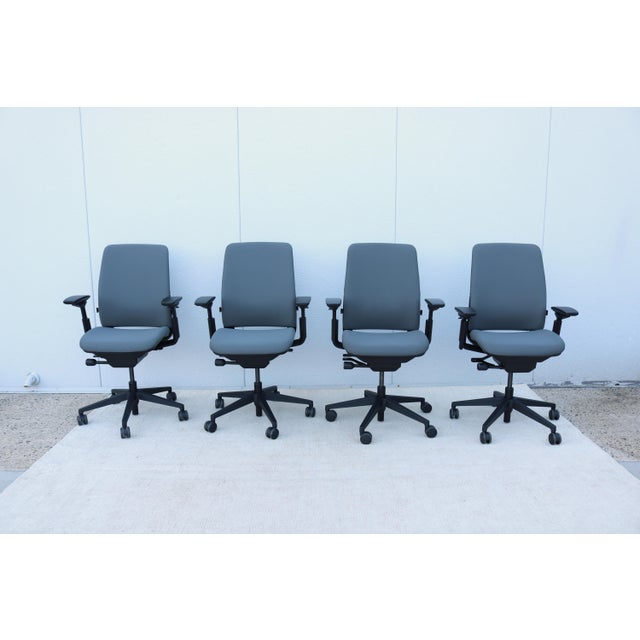 Steelcase Amia Executive Ergonomic Office Chair Fully Adjustable in Gray Fabric For Sale In New York - Image 6 of 12