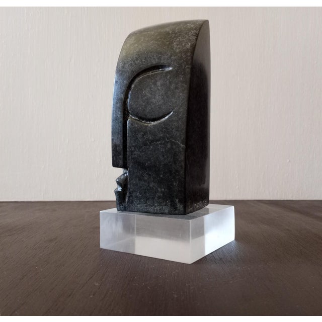 Luke Office Signed Shona Springstone Sculpture – Modernist Stylized Head For Sale - Image 4 of 10