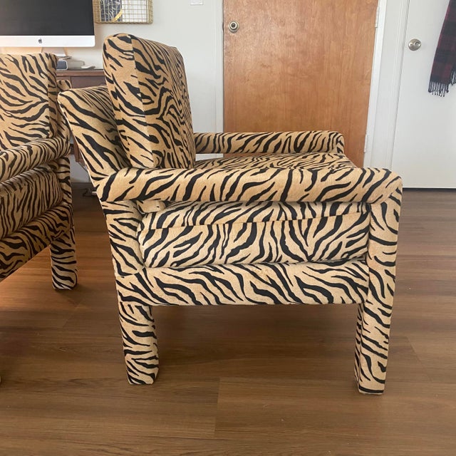 Mid-Century Modern 1970s Vintage Reupholstered Tiger Print Milo Baughman Thayer Coggin Armchair For Sale - Image 3 of 4