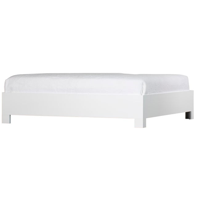 Not Yet Made - Made To Order Darien Platform Bed King, White For Sale - Image 5 of 7