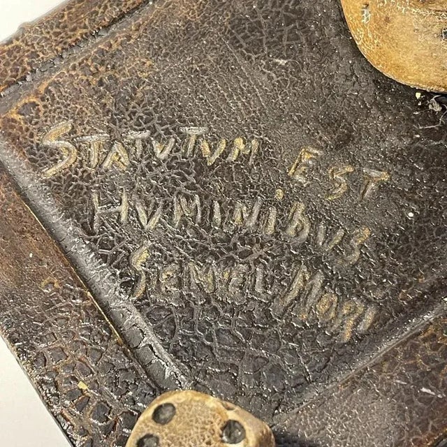 Patinated Plaster It Is Appointed for Men to Die Once Vanitas Curiosity Object, 1900 For Sale - Image 9 of 18