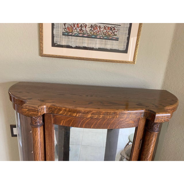 Antique Curved Glass Mirrored Back Curio Cabinet on Claw Feet For Sale In West Palm - Image 6 of 12