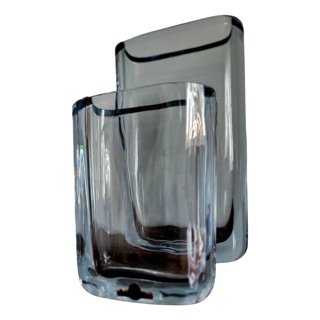 Mid-Century Modern Ice-Blue Art Glass Vases from Strömbergshyttan, 1960s, Set of 2 For Sale