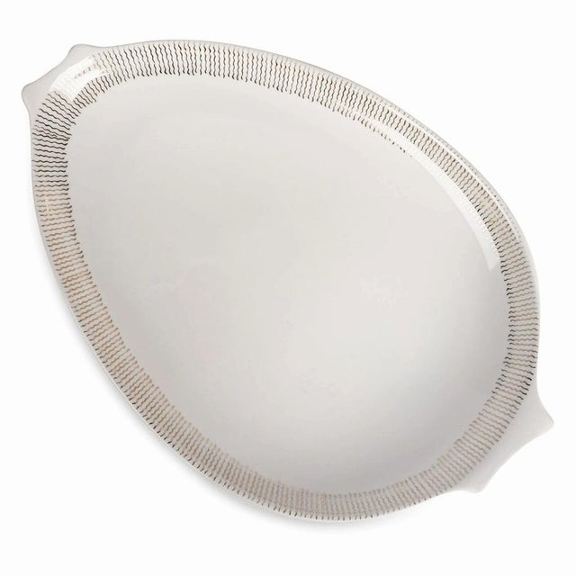 White Plate in Porcelain For Sale - Image 5 of 8