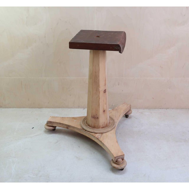 Small Antique English Palladian Style Round Bleached Table, 1835 For Sale - Image 6 of 9