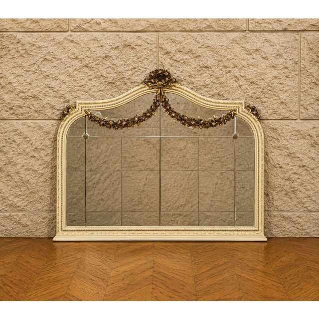 Large Louis XVI Mirror in Lacquered and Gilded Wood, 1900 For Sale - Image 4 of 4