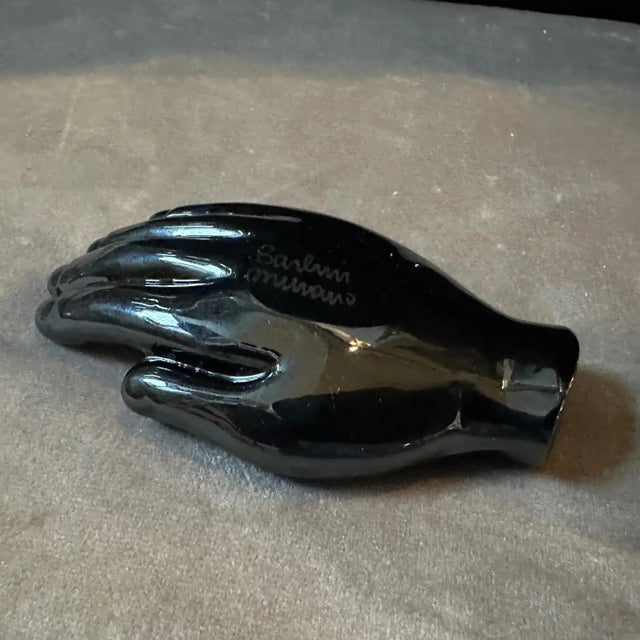 1990s Alfredo Barbini Modern Black Murano Glass Paperweight Depicting an Hand For Sale - Image 9 of 10