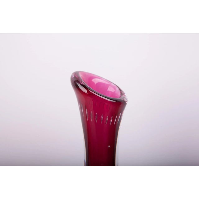 1950s Vase by Vicke Lindstrand for Kosta, 1950s For Sale - Image 5 of 9