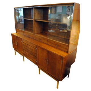 1950s Mid-Century Modern Walnut Credenza and Hutch For Sale