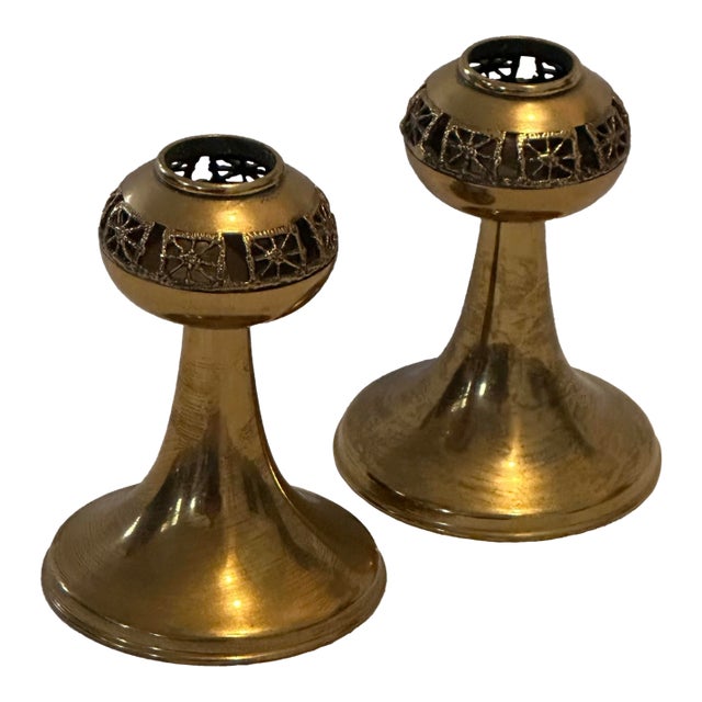 Pair of Pentti Sarpaneva Turun Hopea, Finland “Pitsi”- Lace Gilt Bronze Brutalist Candle Holders For Sale