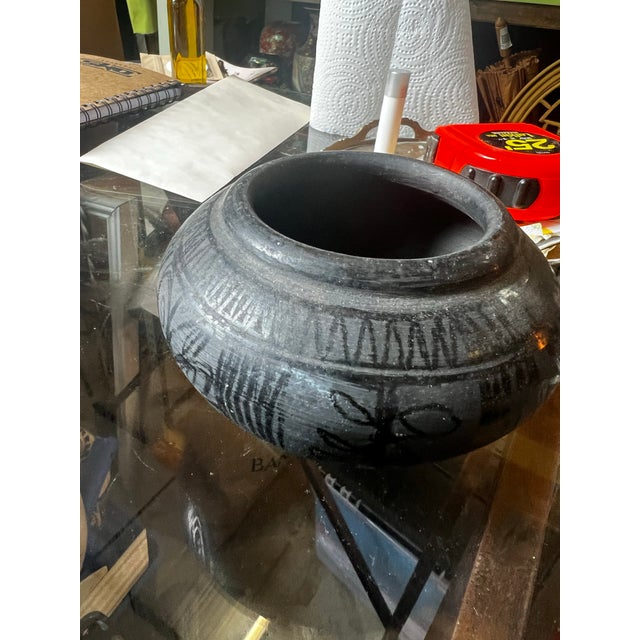 Up for consideration is a beautiful vintage small blackware detailed Asian style pottery bowl. This would look lovely in...