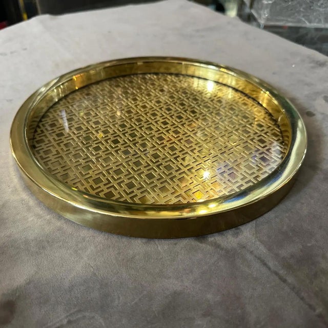 Metal 1960s Mid-Century Modern Brass and Glass Round Italian Serving Tray For Sale - Image 7 of 10