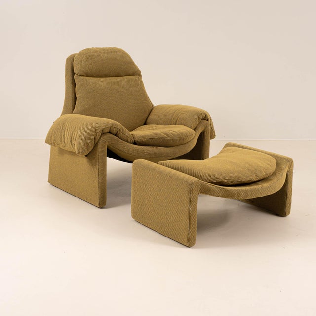 1970s Set of P60 Lounge Chair and Ottoman by Vittorio Introini for Saporiti Italia, 1970s For Sale - Image 5 of 9