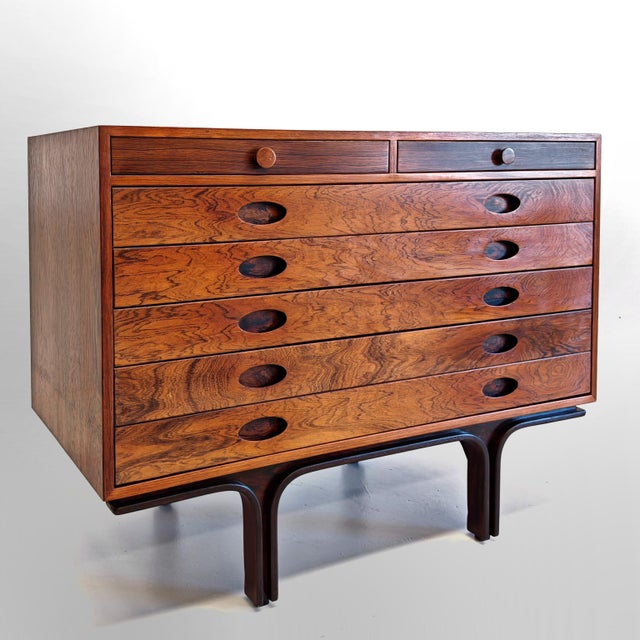 Wooden Buffet Chest of Drawers by G. Frattini for Bernini, 1950s, in Restored conditions. Designed 1950 to 1959 This piece...