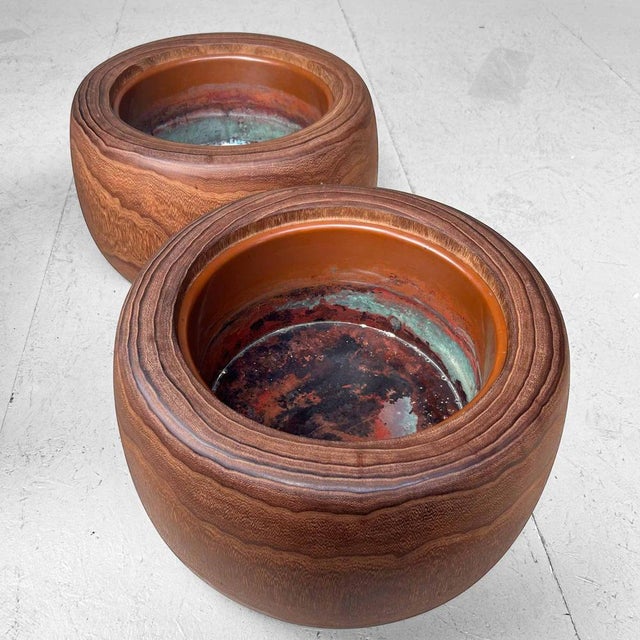 Japanese Traditional Hibachi Fire Pots, 1890s, Set of 2 For Sale - Image 4 of 18