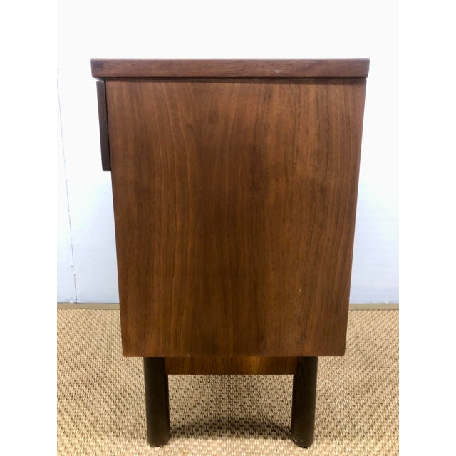 Brown Midcentury Modern Stanley Nightstand For Sale - Image 8 of 9