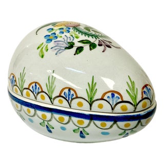 -1950s Vintage Mediterranean Portuguese Art Nouveau Hand-Painted Porcelain Egg Trinket Box - Easter For Sale