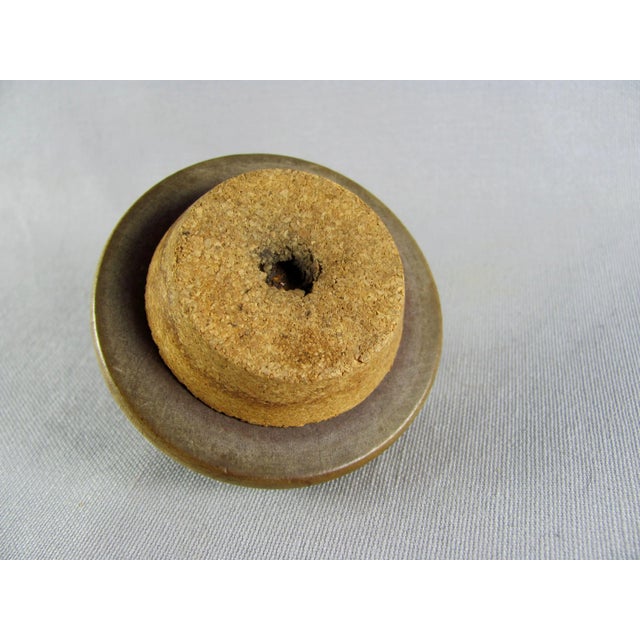 Wood 64oz Mid Century Farmhouse Rooster Chicken Cock Weathervane Wagon Wheel Carafe Decanter Wood Lid For Sale - Image 7 of 8