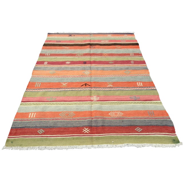 Vintage Turkish Kilim Rug - 4′7″ × 6′5″ X For Sale