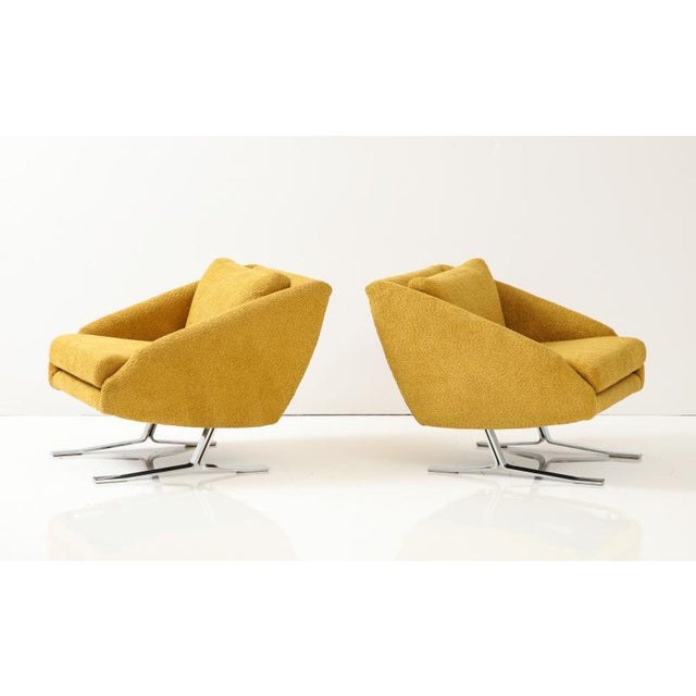 Mid 20th Century Pair of Mid Century Modern Lounge Chairs For Sale - Image 5 of 6