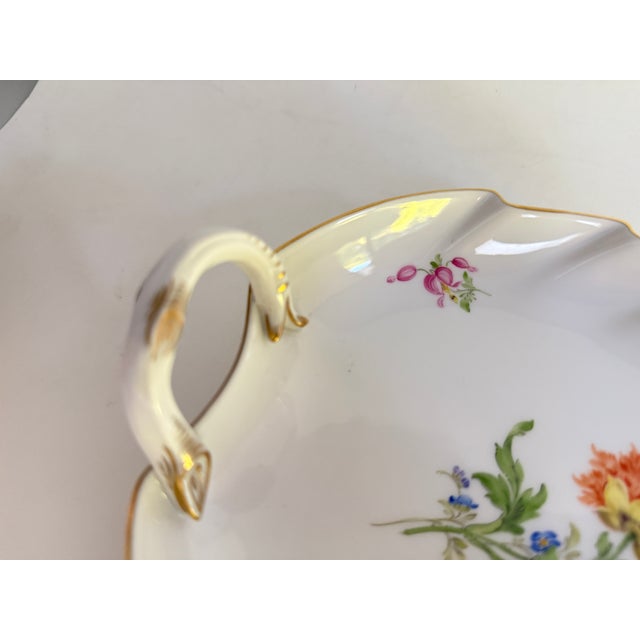Gold Leaf-Shaped Bowl with Floral Bouquet, Scattered Flowers and Gilt Rim from Meissen, 1990s For Sale - Image 8 of 11