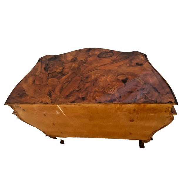 Vintage Venetian Bombe Commode Small Chest of Drawers Burl Turtle Shell Walnut For Sale In Palm Springs - Image 6 of 13