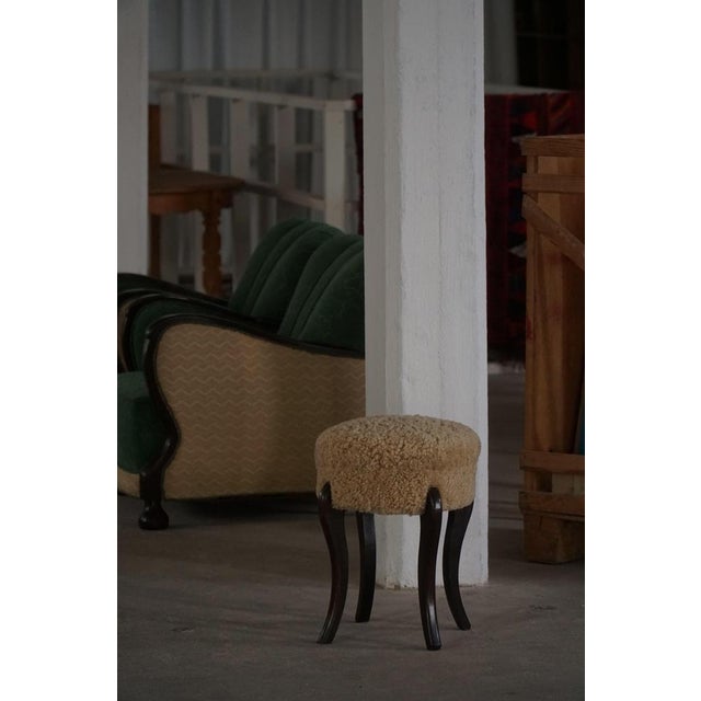 Mid-Century Danish Stool in Lambswool Upholstery with Curved Wooden Legs, 1940s For Sale - Image 15 of 18