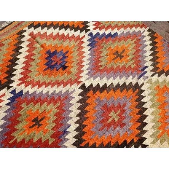 1960s Vintage Turkish Kilim Rug - 4′10″ × 7′ X For Sale - Image 5 of 6