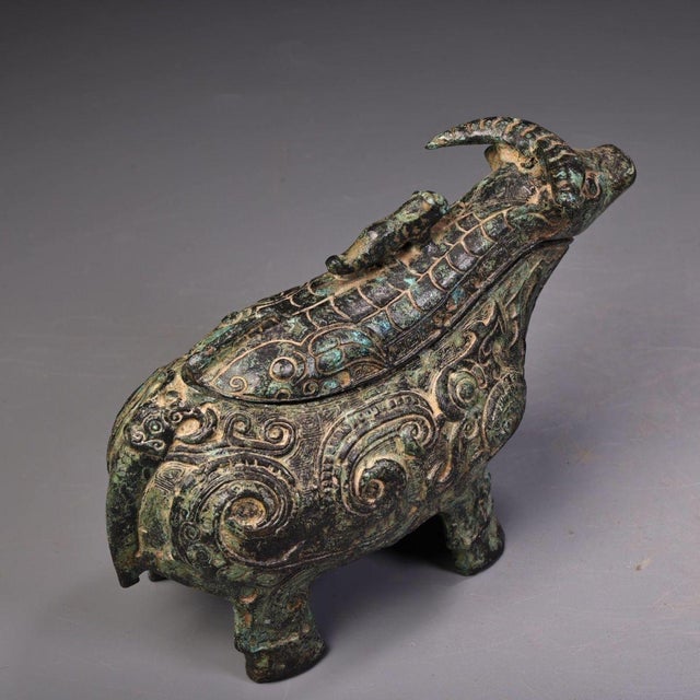 Early 20th Century Bronze Ox-Form Vessel – 4.3" Archaic Style Covered Censer For Sale - Image 4 of 10