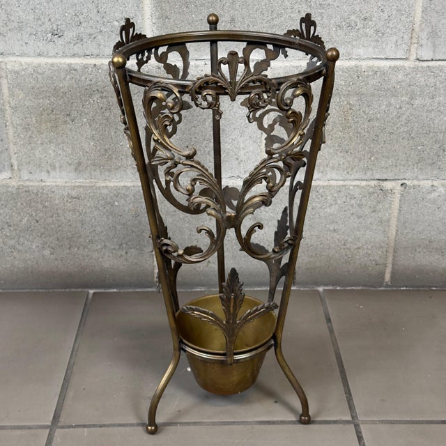 Antique Umbrella Stand in Brass, 1900s, in Very Good conditions. Designed 1960 to 1969