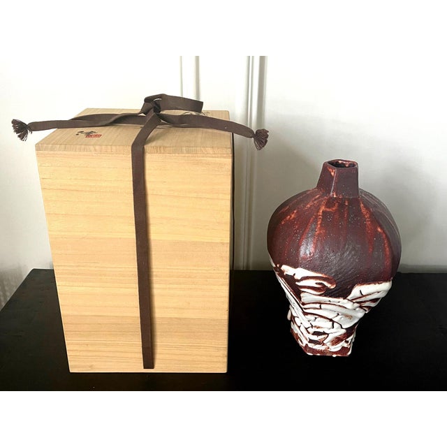 Contemporary Japanese Studio Ceramic Vase by Ken Matsuzaki with Original Tomobako For Sale - Image 3 of 18