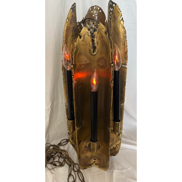 I found this at an auction, but unfortunately it does not fit my current decor. So hopefully someone will need it for...