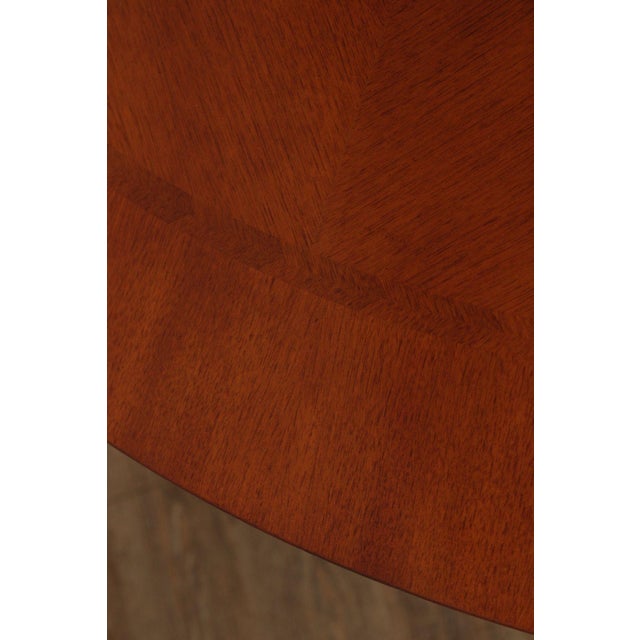 Late 20th Century John Widdicomb Round Mahogany Dining Table Designed By Chad Womack For Sale - Image 5 of 18