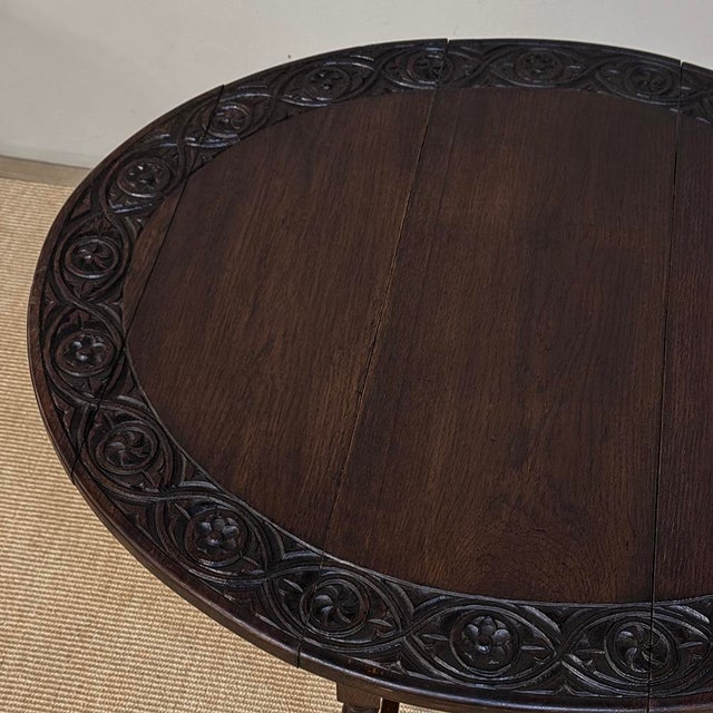 19th Century English Oak Gateleg Drop Leaf Occasional Table For Sale - Image 16 of 18