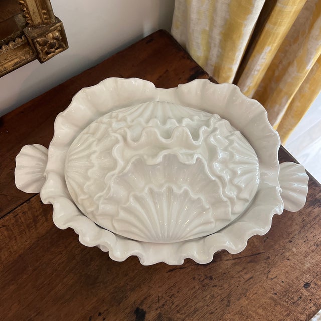 Mottahedeh Mottahedeh Italian White Ceramic Shell Form Tureen For Sale - Image 4 of 9