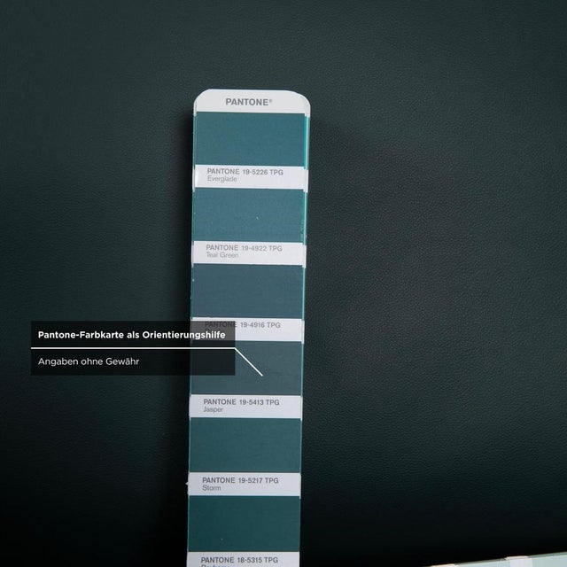 Boss Leather Armchair in Green with Footstool and Manual Function from Flexform For Sale - Image 12 of 18