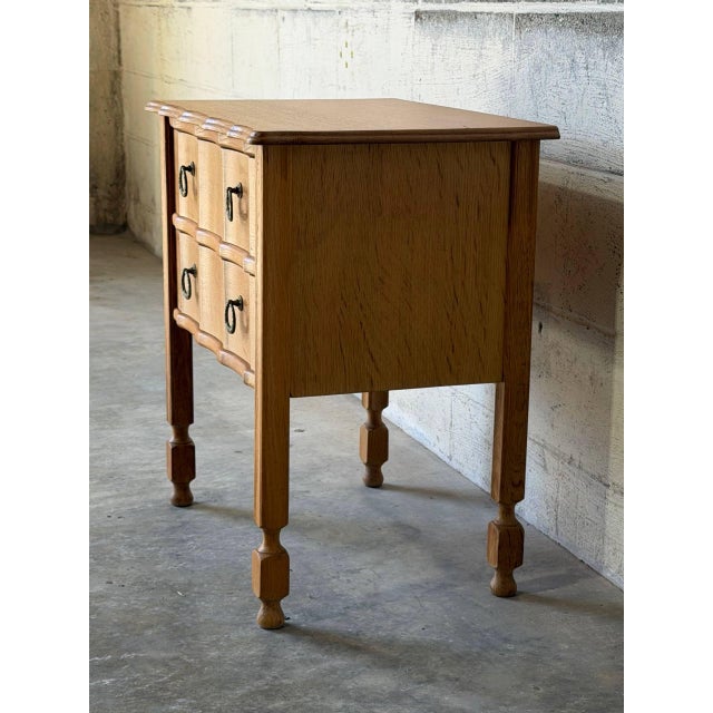 Wood Solid Oak Small Two-Drawer Dresser With Sculpted Fronts and Turned Legs Traditional Vintage 1970s For Sale - Image 7 of 9